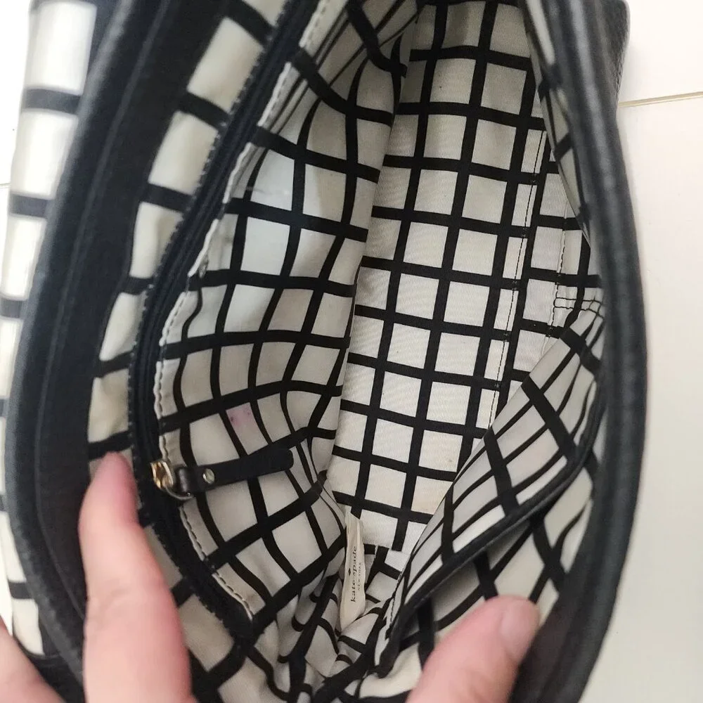 Kate Spade New York Black Pebbled Leather Shoulder Bag Purse
